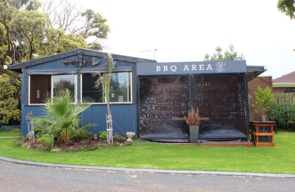 BBQ Area at Portland Retro Motel